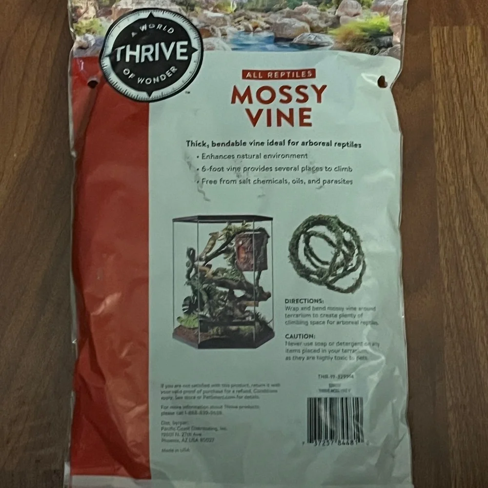 Thrive All Reptiles Mossy Vine - Green